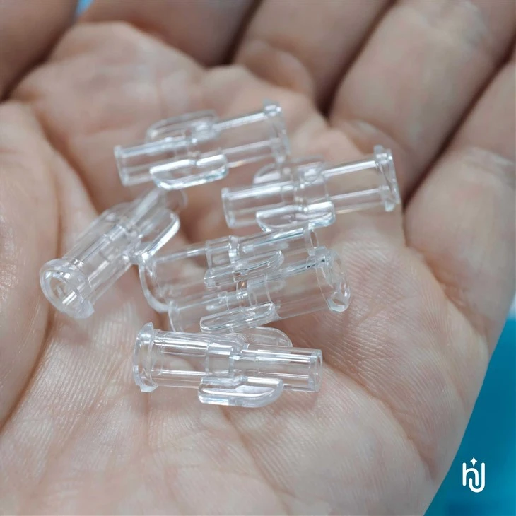 Female Luer Winged Connector factory